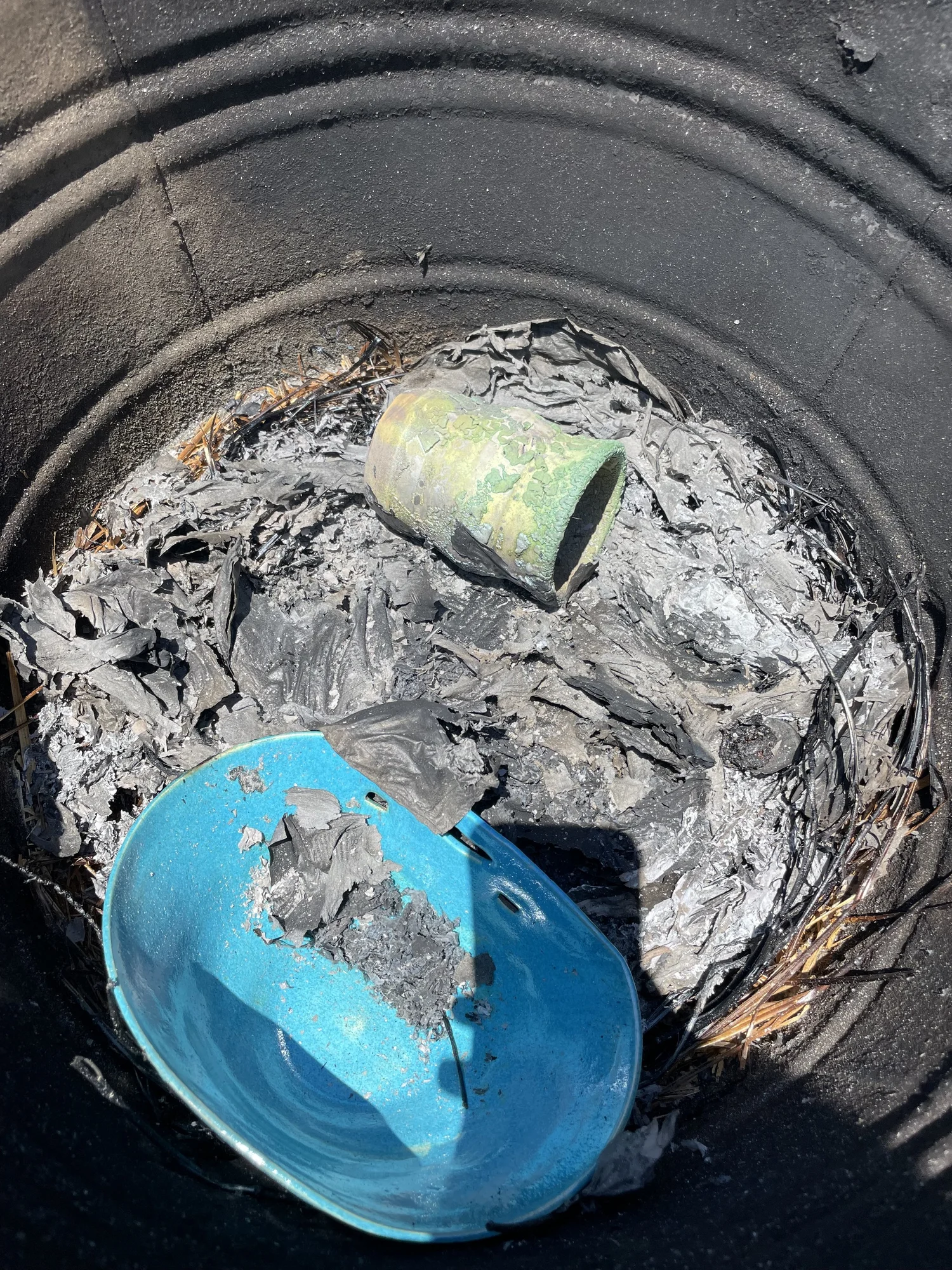 Raku-fired ceramic piece
